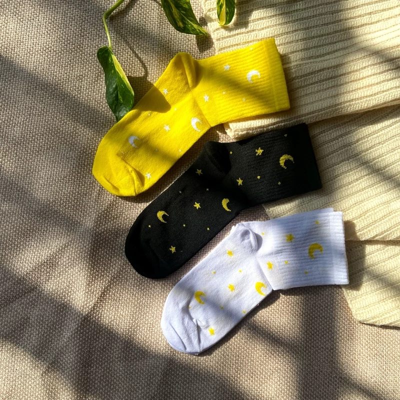 جوراب دخترانه طرح ماه وستاره پک 3 عددی